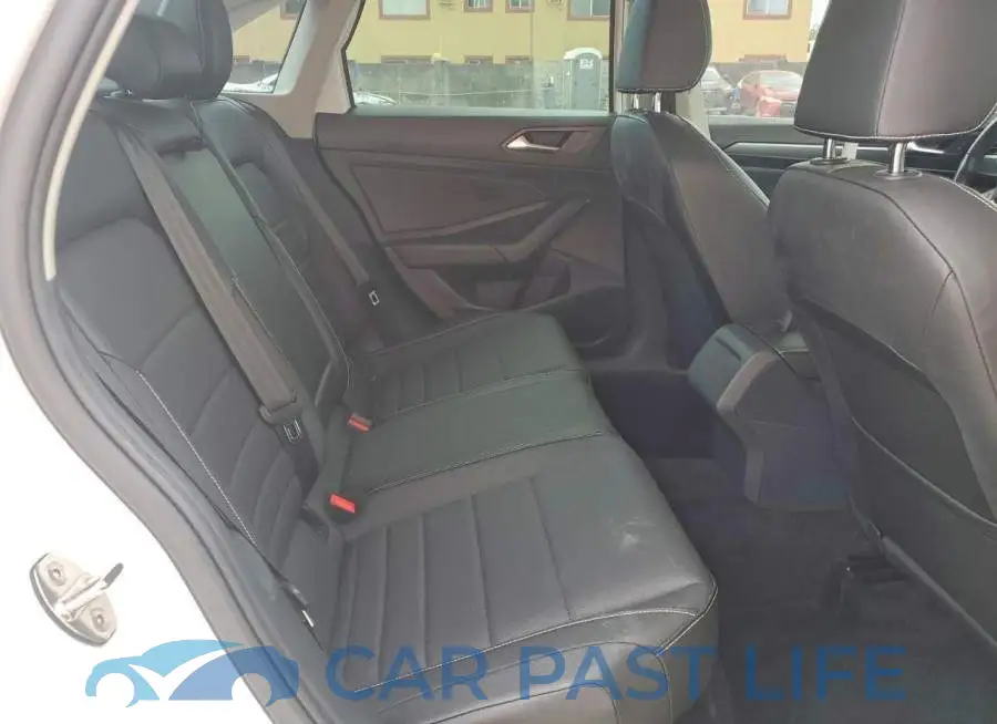 3VW7M7BU8PM006967# 10