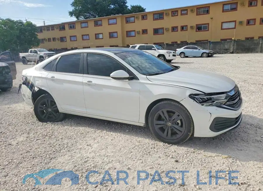 3VW7M7BU8PM006967# 4