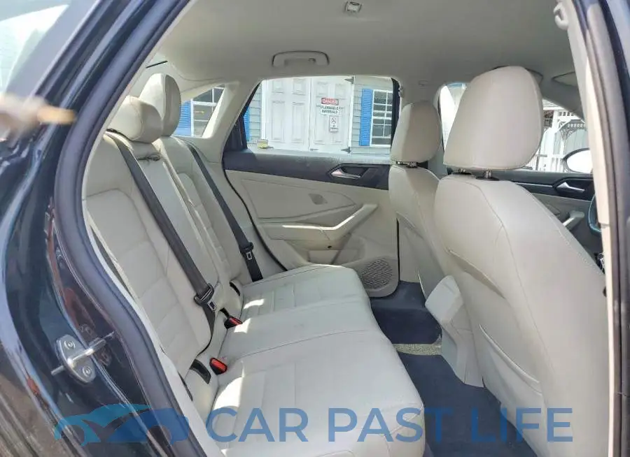 3VWEM7BU5RM033408# 10