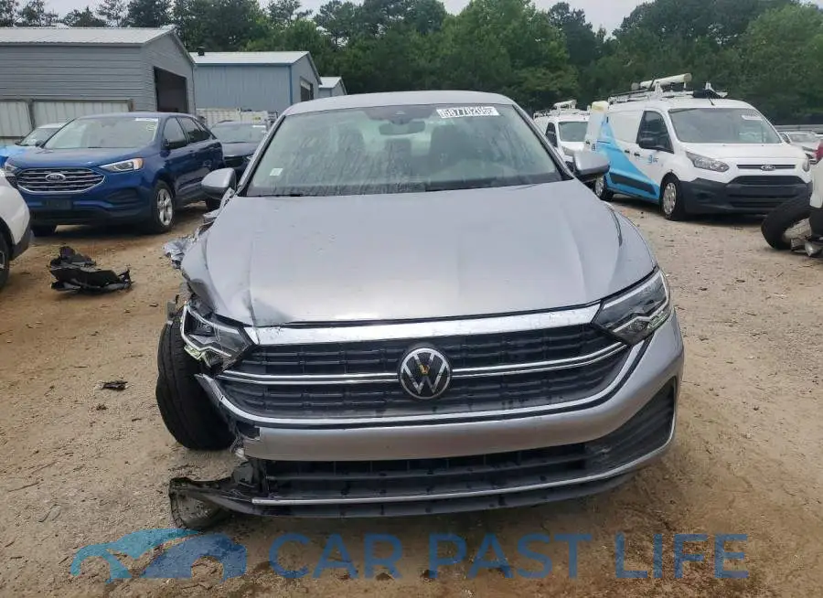3VWEM7BUXRM035316# 5