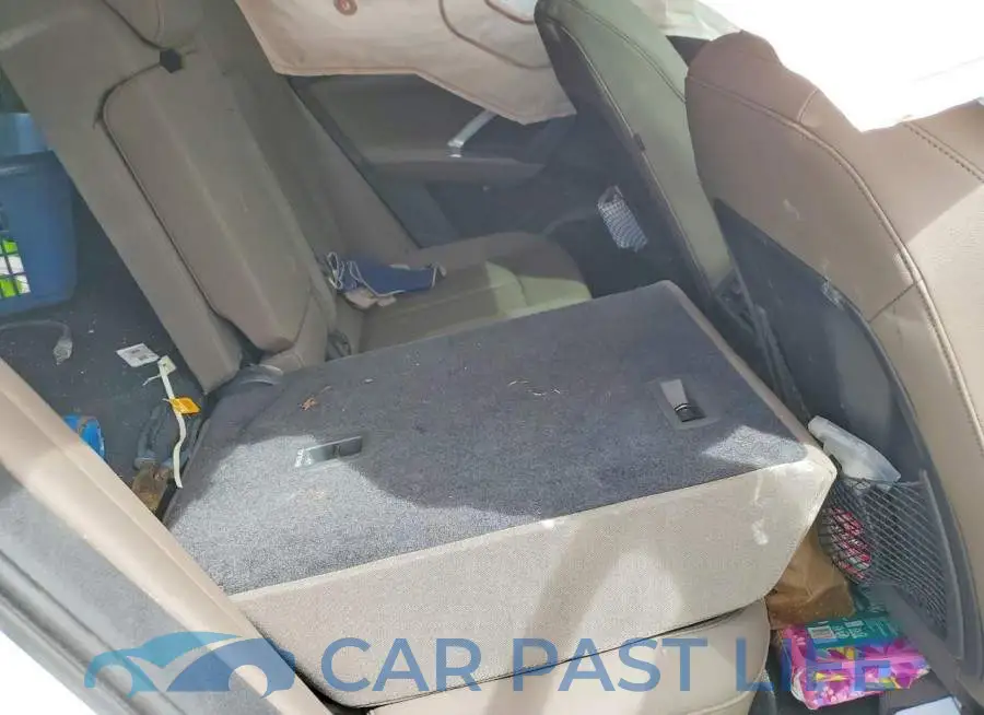 WA12AAGU9T2019556# 11