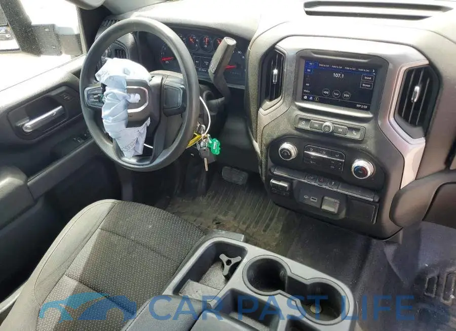 1GT39SE79NF274497# 8