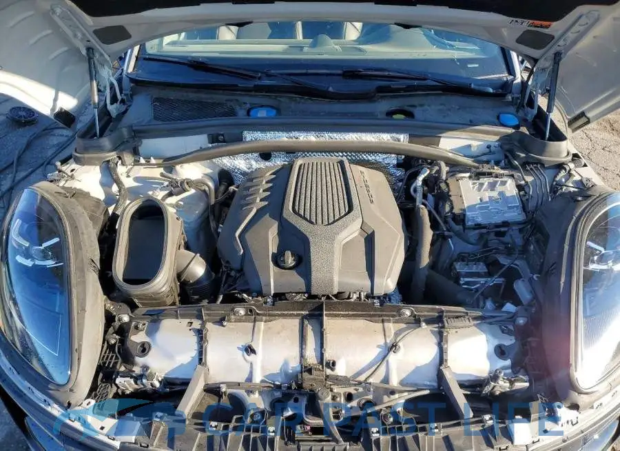 WP1AA2A51SLB03905# 12