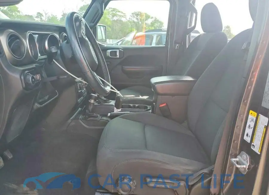 1C4HJXDG7JW317174# 7