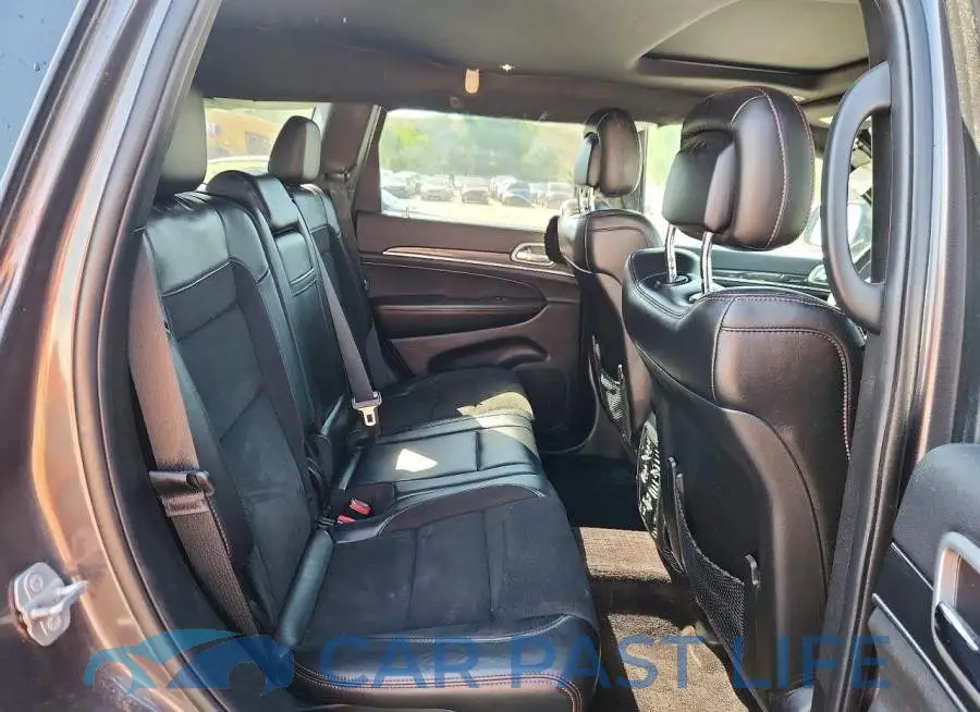 1C4RJFLG6JC441535# 11