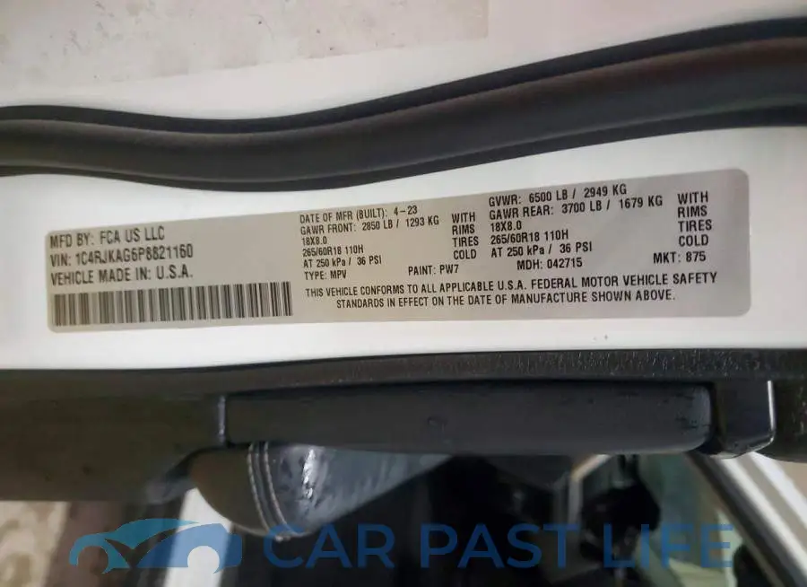 1C4RJKAG6P8821160# 13