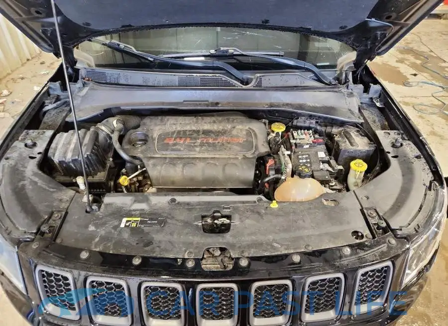 3C4NJDDB9LT208052# 12