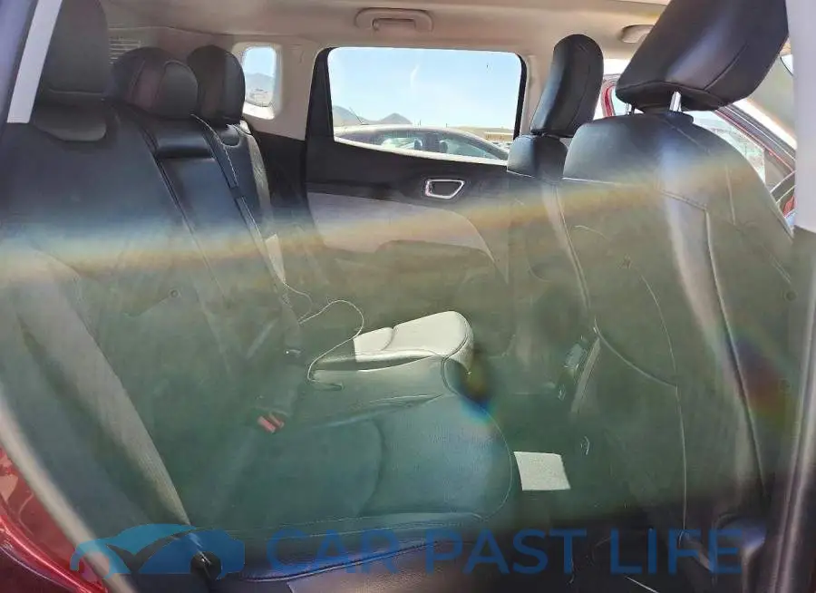 3C4NJDFB8NT165968# 10