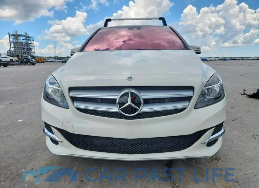 WDDVP9ABXHJ015686# 5