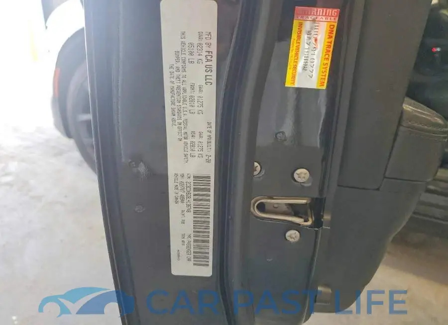 2C3CDXBG9LH136748# 12