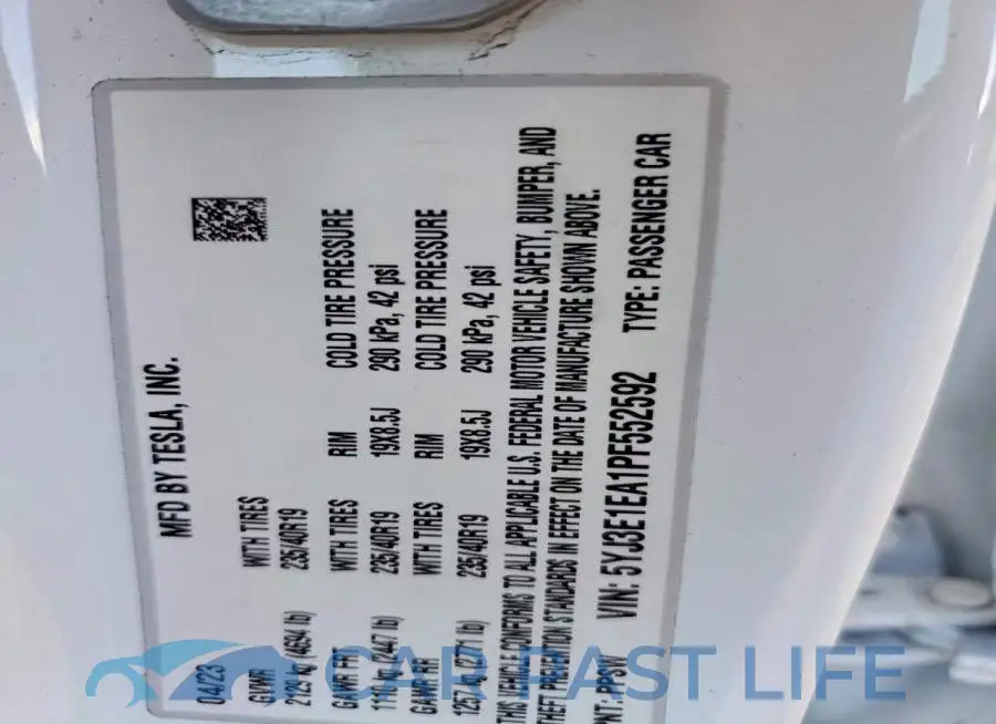 5YJ3E1EA1PF552592# 12
