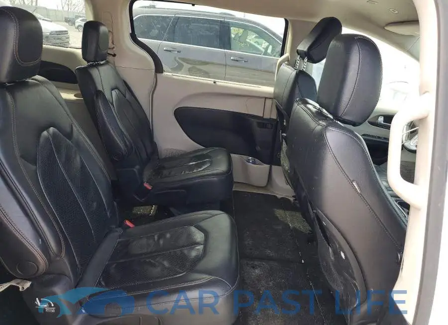 2C4RC1BG1JR193054# 11