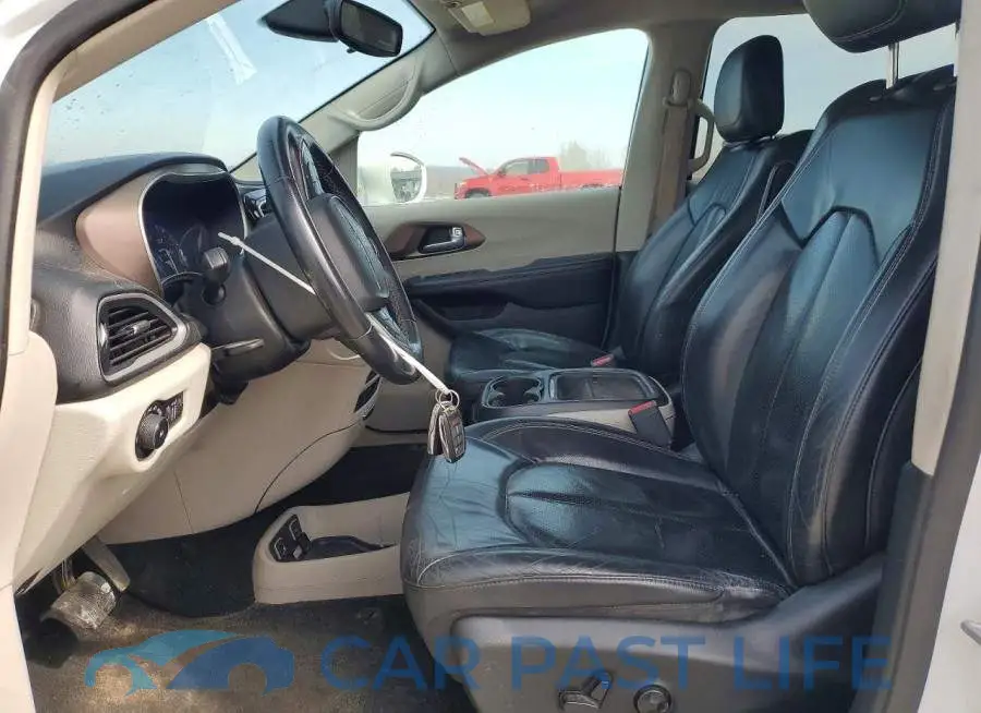 2C4RC1BG1JR193054# 7