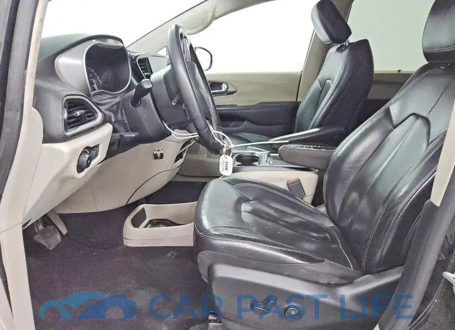 2C4RC1BG1NR171092# 7