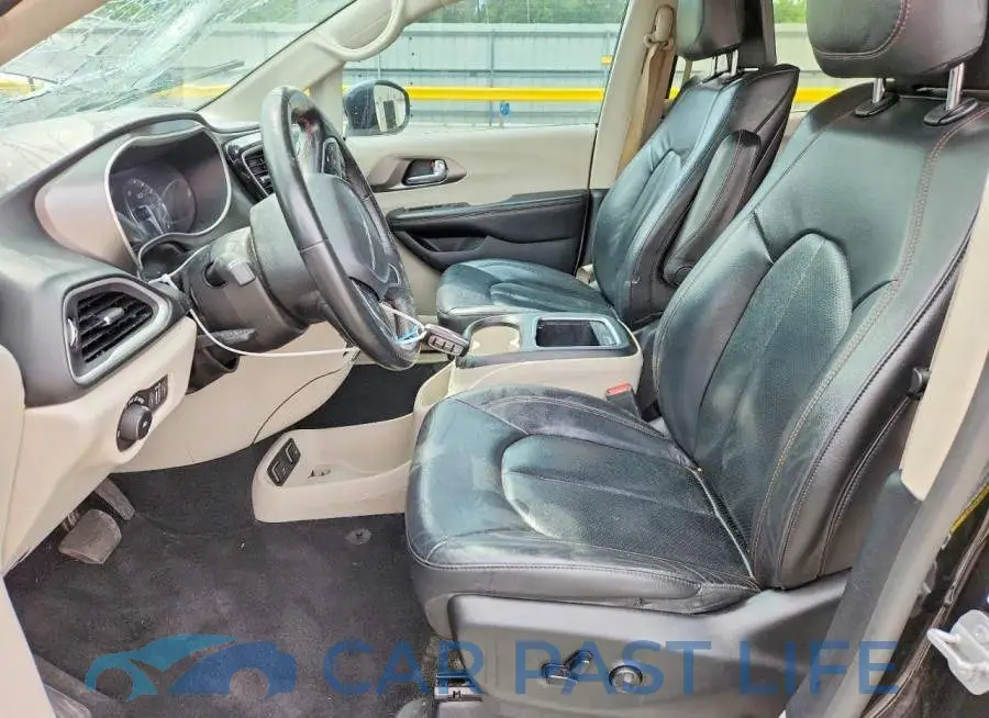 2C4RC1EG5LR104455# 7