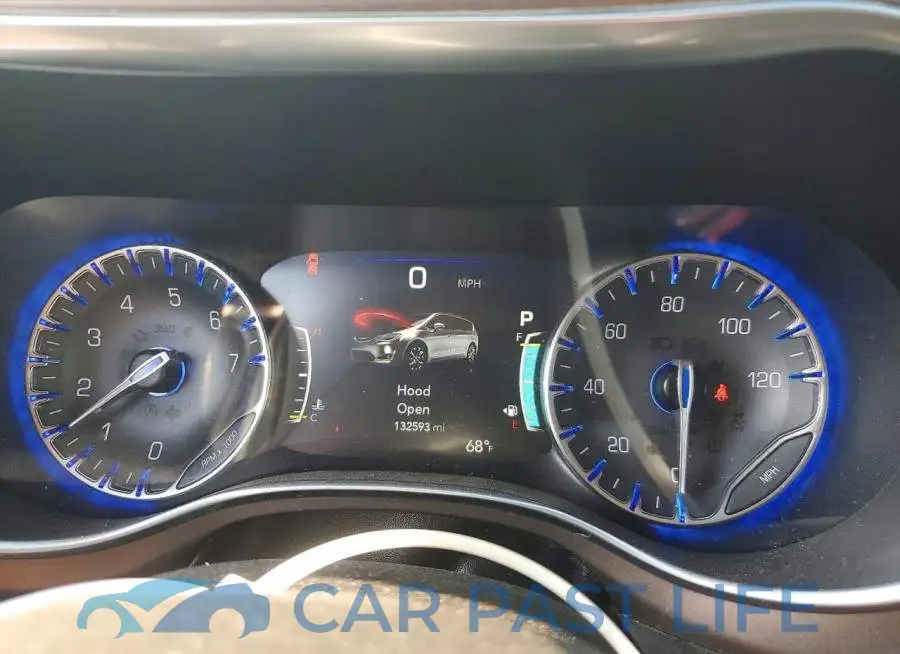 2C4RC1EGXHR543187# 9