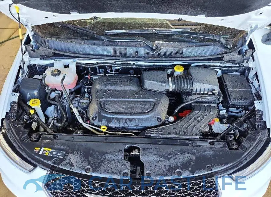 2C4RC1GG2TR205899# 12