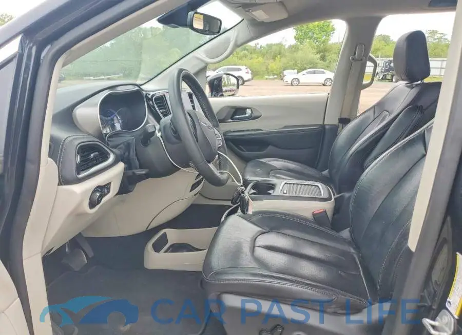 2C4RC1L73NR155975# 7