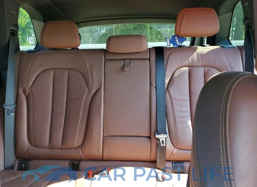 5UXCR6C54KLL35081# 10