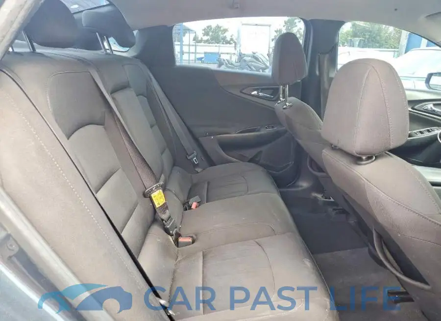 1G1ZD5ST1KF136887# 10