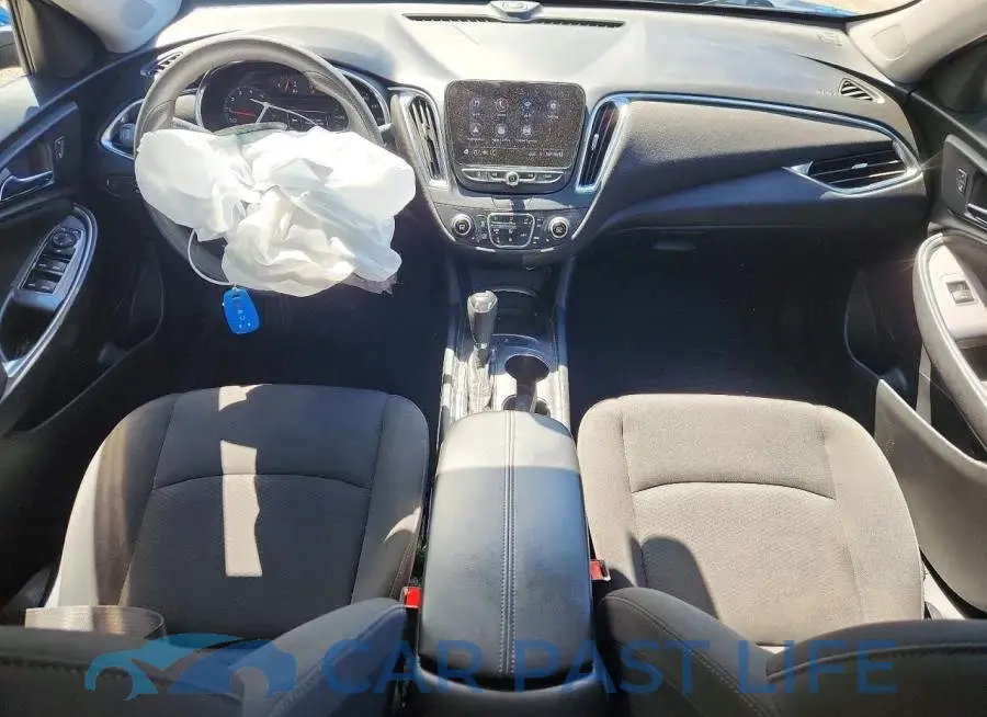 1G1ZD5ST6KF200082# 8