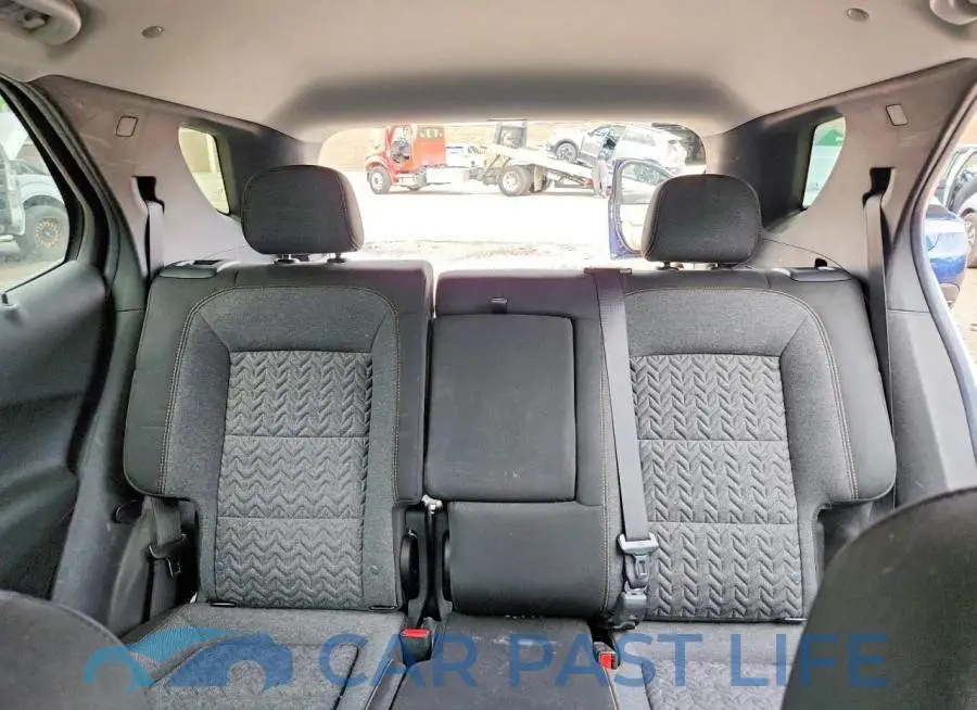 2GNAXTEV2N6125898# 10