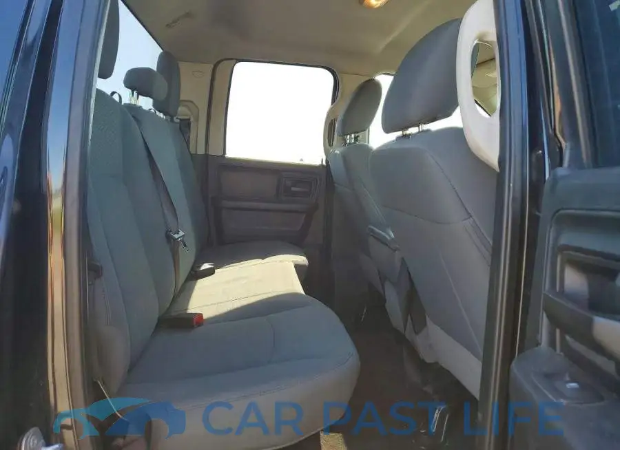 1C6RR7FT9JS219592# 10