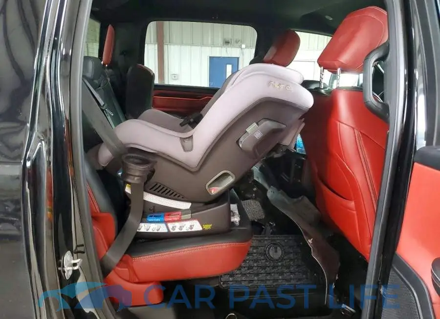 1C6SRFLT5KN562237# 10