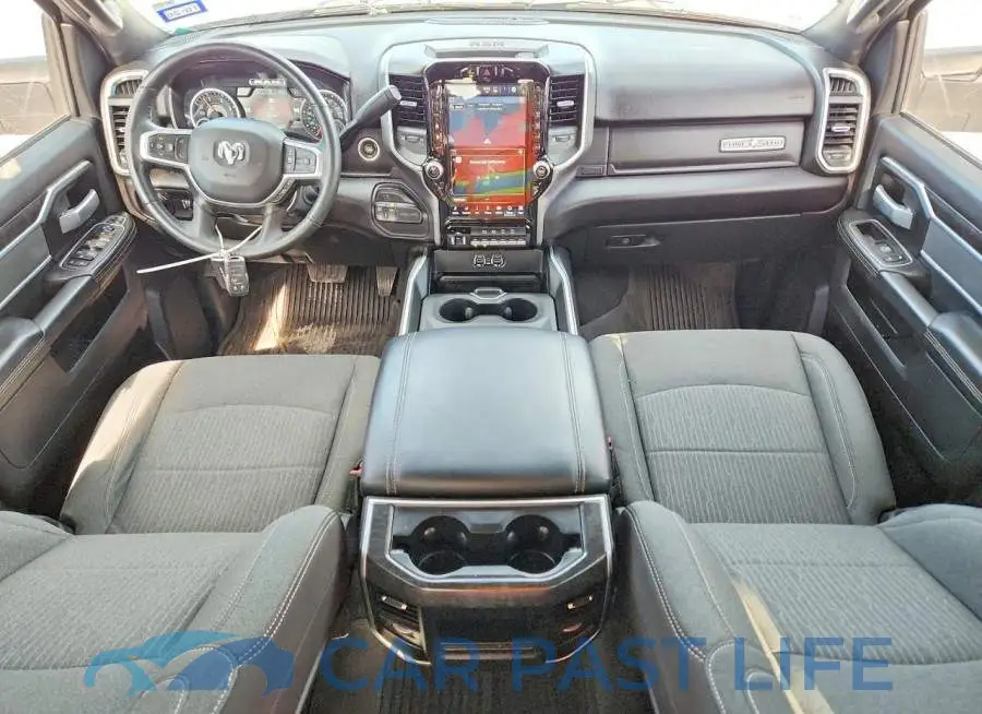 3C6UR5DL8RG118595# 8