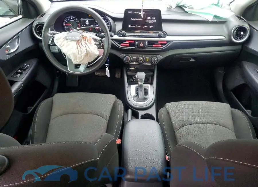 3KPF24AD2PE565459# 8