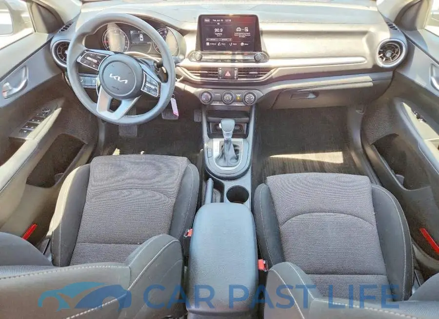 3KPF24AD3PE548119# 8