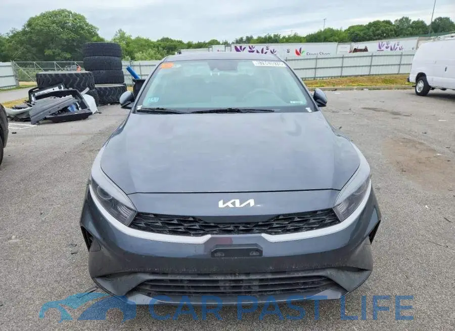 3KPF24AD4PE614743# 5