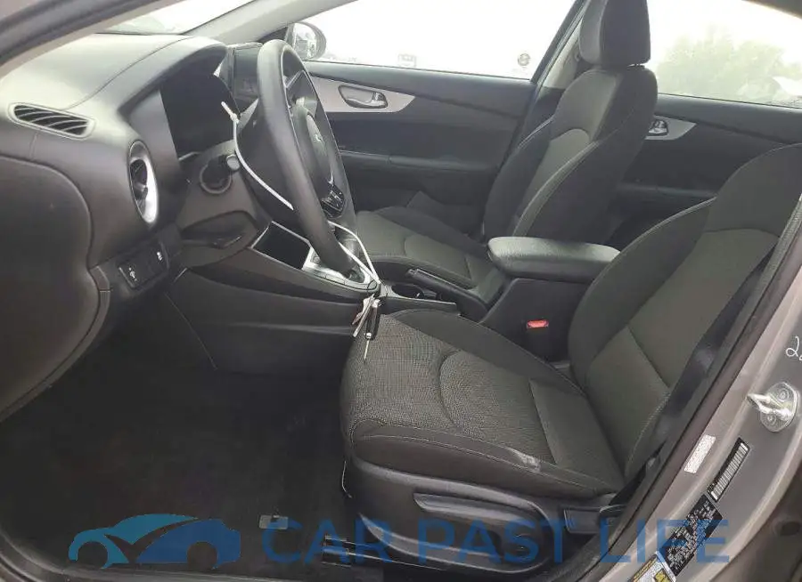 3KPF24AD5RE707743# 7