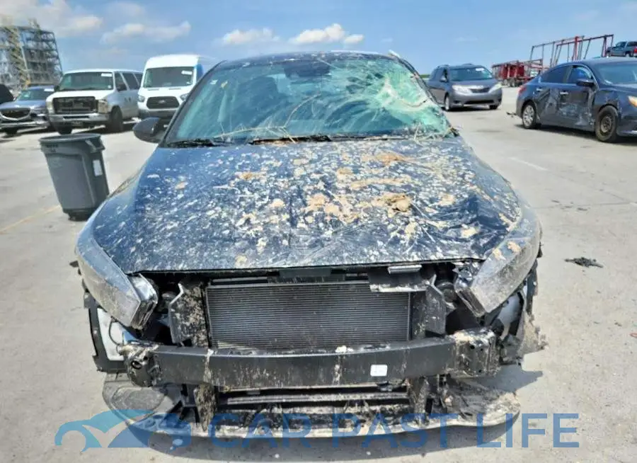 3KPF24AD6RE749158# 5
