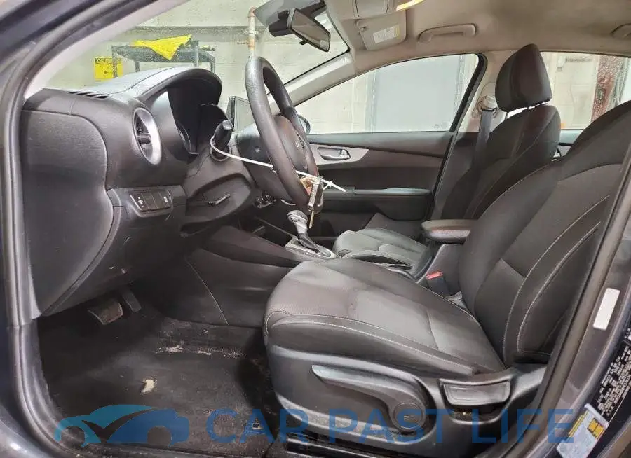 3KPF24AD8PE574134# 7