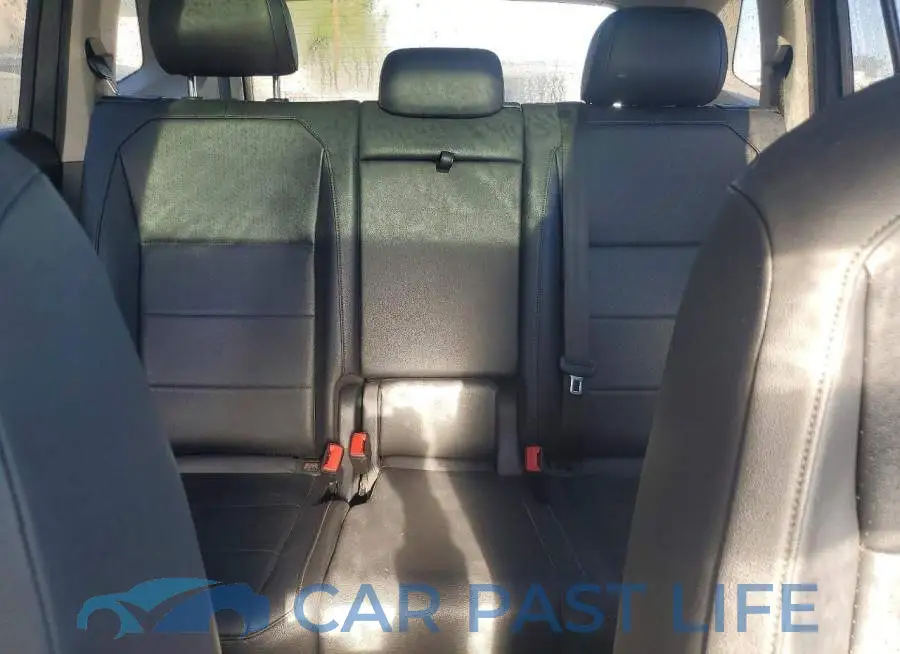 3VV3B7AX3LM146049# 10