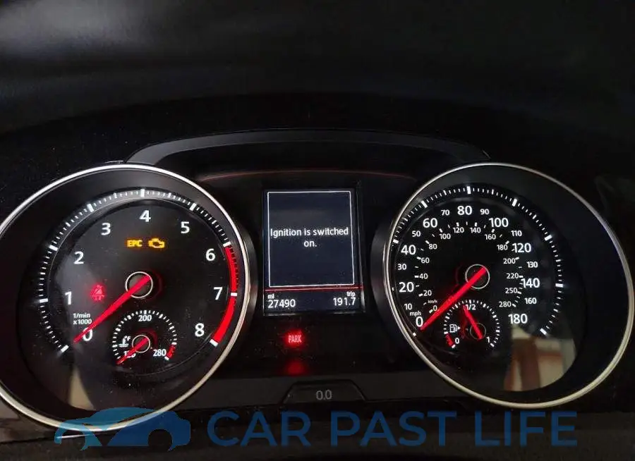 3VW5T7AU3MM009847# 9