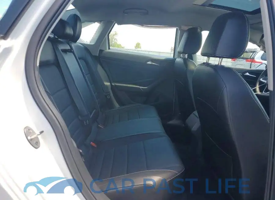 3VW7M7BU3NM020465# 10