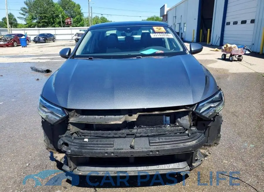 3VW7M7BU8RM017129# 5