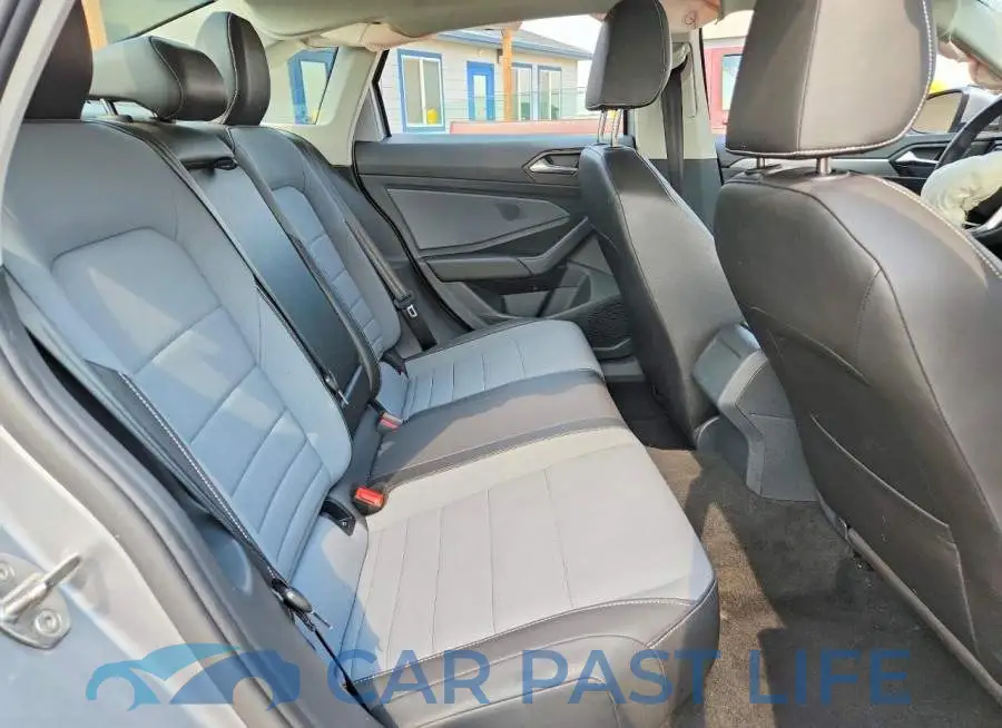 3VW7X7BU3SM028844# 10