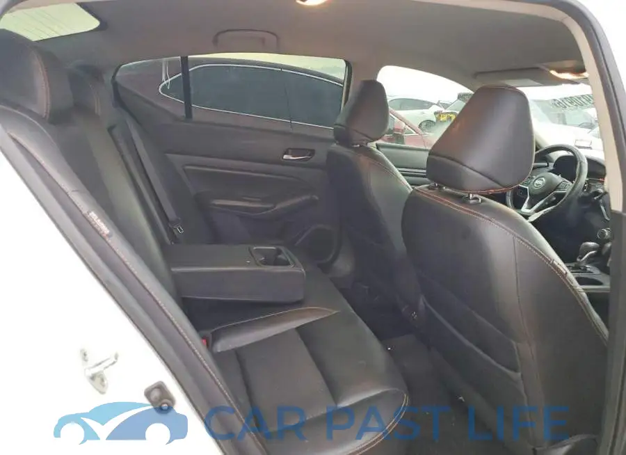 1N4BL4CV2LC175471# 10