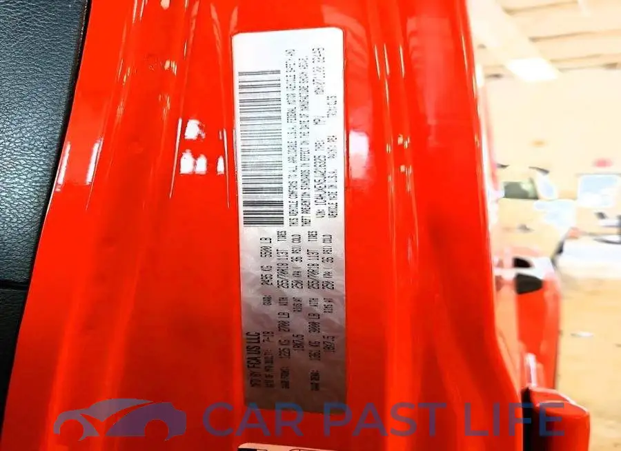 1C4HJXEN5JW216325# 13