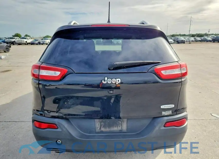 1C4PJLCB1JD566835# 6