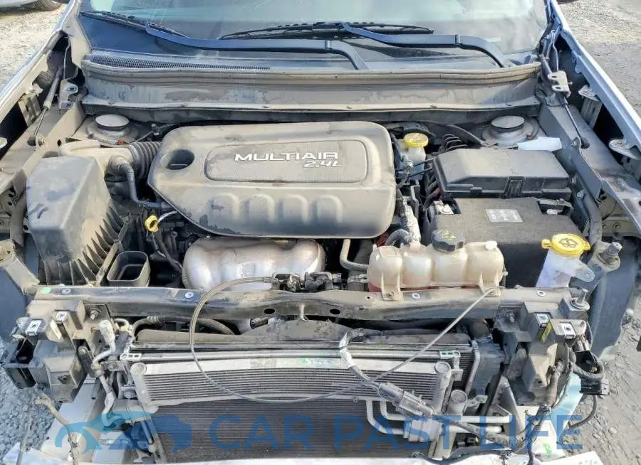 1C4PJLCB3KD134586# 11