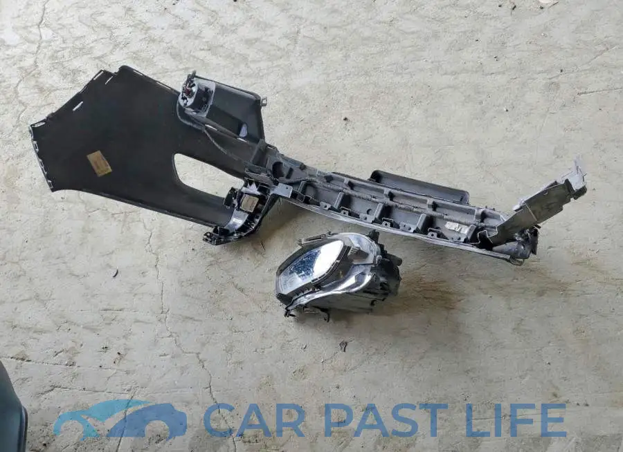 1C4PJLCB4HW640988# 12