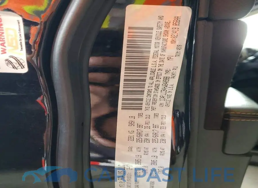 1C4PJLCB4HW640988# 13
