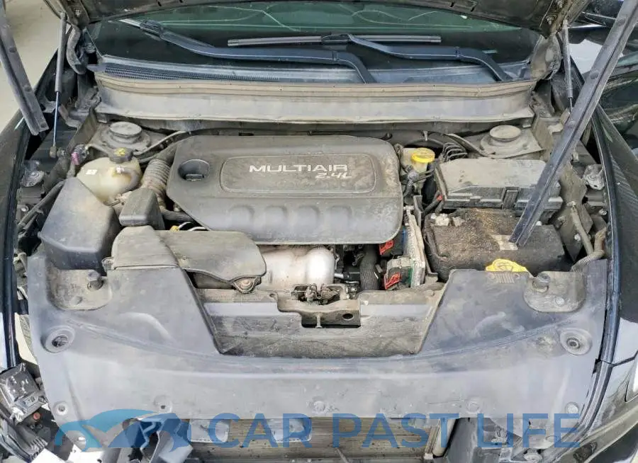 1C4PJLCB4HW640988# 11