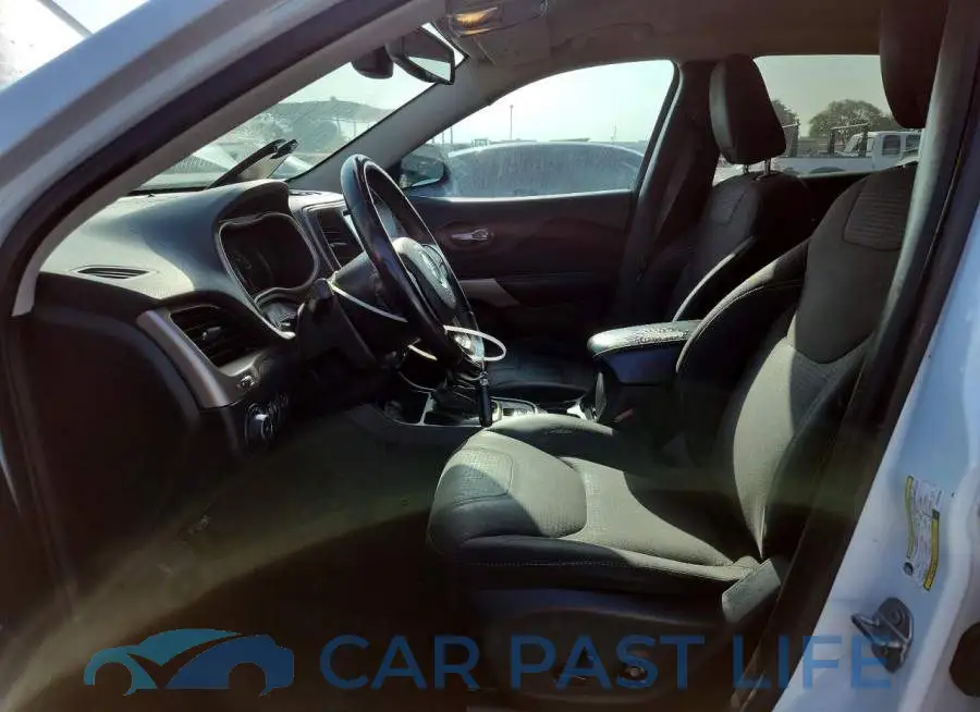 1C4PJLCS4HW623995# 7