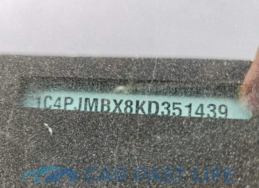 1C4PJMBX8KD351439# 13
