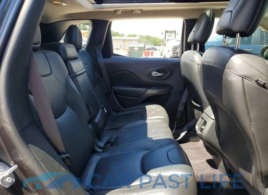 1C4PJMDS1HW515743# 10